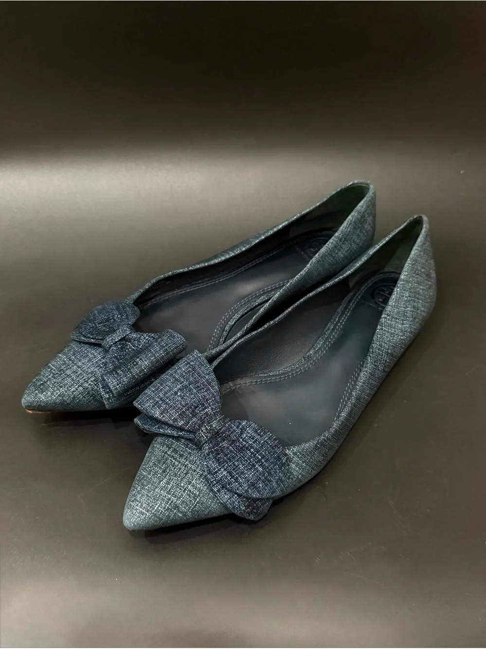 TORY BURCH Rosalind Navy Blue Denim Print Textured Suede Ballet Flats Size 8M